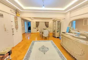 Apartments For sale - 4 rooms - floor 2