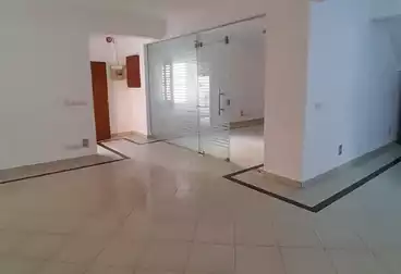 Administrative Building For rent - 6 rooms