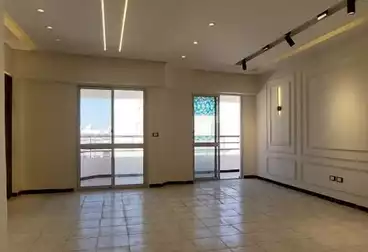 Apartments For sale - 3 rooms - floor 5