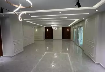 Apartments For sale - 3 rooms - floor 5