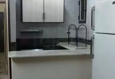 Furnished Apartment For sale - 2 rooms - floor 6