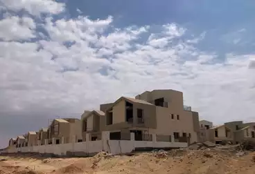 شقق للبيع - 3 غرف - بالدور 1