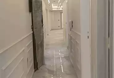 Apartments For sale - 3 rooms - floor 8
