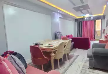 شقق للبيع - 3 غرف - بالدور 8