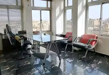 Administrative For sale - 3 rooms - floor 9