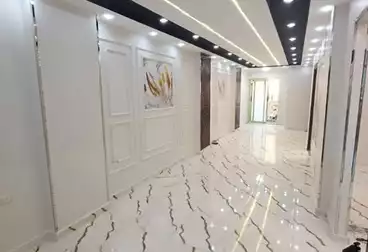 Apartments For sale - 3 rooms - floor 5