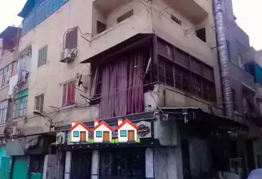 House / Home For sale - 6 rooms