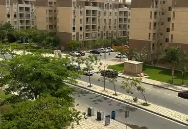 Apartments For sale - 2 rooms - floor 4