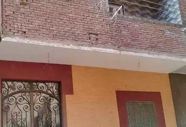 House / Home For sale - 4 rooms