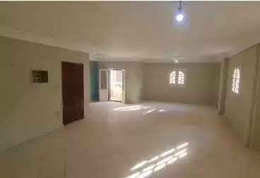 شقق للبيع - 3 غرف - بالدور 1