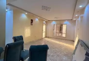 شقق للبيع - 3 غرف - بالدور 0