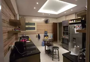 Furnished Apartment For sale - 3 rooms - floor 7