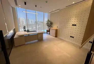 إداري للإيجار - 2 غرف - بالدور 2