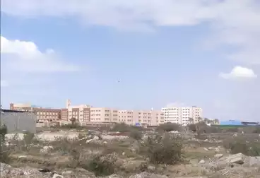 أرض تجارية للبيع