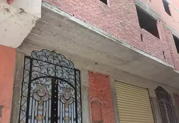 House / Home For sale - 6 rooms