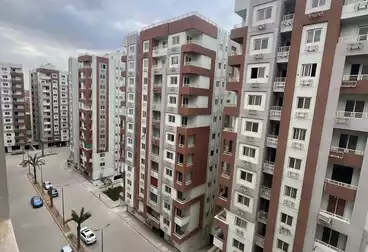 Apartments For sale - 3 rooms - floor 8