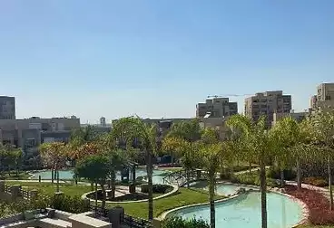 توين هاوس للبيع - 6 غرف