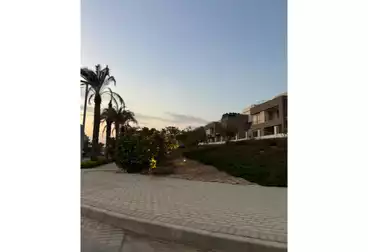 فيلا منفصلة للبيع - 5 غرف