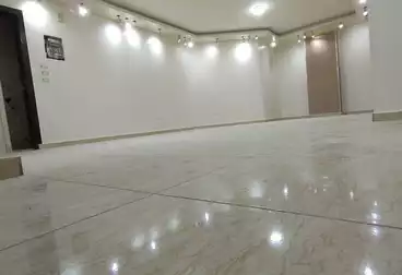 Apartments For sale - 2 rooms - floor 8