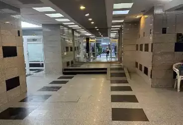 شقق مفروشة للبيع - 3 غرف - بالدور 9