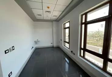 Clinics For rent - 2 rooms - floor 2