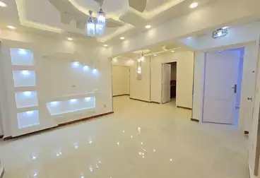 Apartments For sale - 4 rooms - floor 9