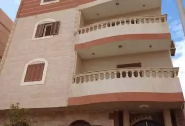 منزل / بيت للبيع - 4 غرف