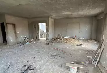 شقق للبيع - 4 غرف - بالدور 2