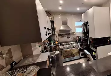 شقق للبيع - 3 غرف - بالدور 8