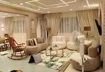 Furnished Apartment For sale - 3 rooms - floor 10