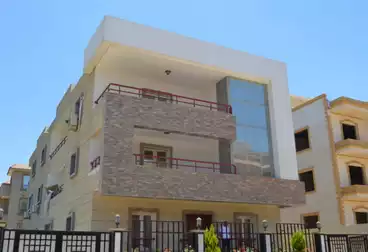 فلل للبيع - 15 غرف