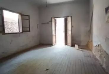 Apartments For sale - 4 rooms - floor 1