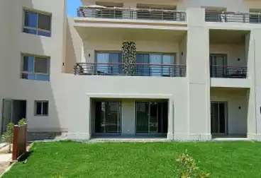 Apartment with Garden For sale - 3 rooms - floor 0