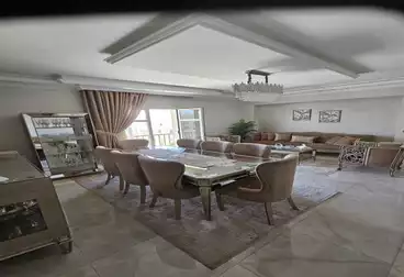 Apartments For sale - 2 rooms - floor 5