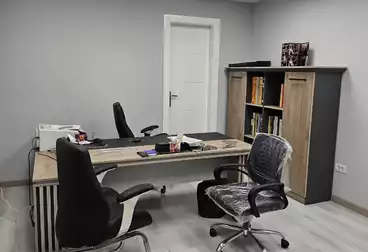 Administrative For rent - 4 rooms - floor 6