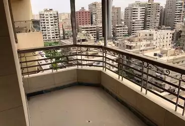 Apartments For sale - 4 rooms - floor 11