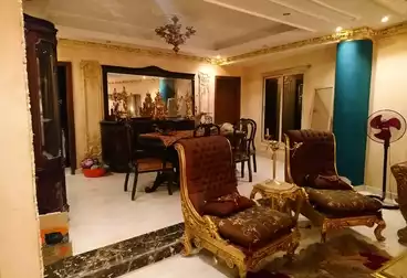 Duplex with Garden For sale - 8 rooms - floor 0