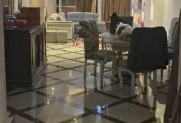 Furnished Apartment For sale - 4 rooms - floor 9