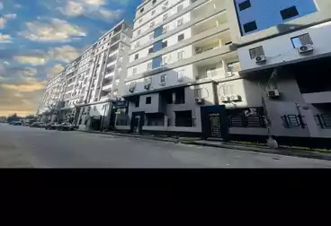 Apartments For sale - 3 rooms - floor 1