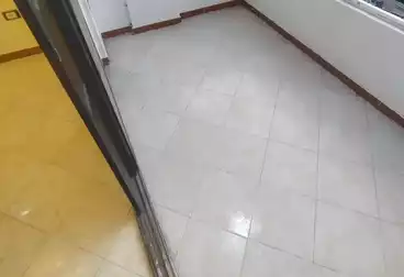 undefined undefined - 2 rooms - floor 4