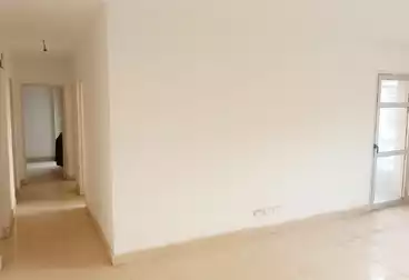 Apartments For rent - 3 rooms - floor 4