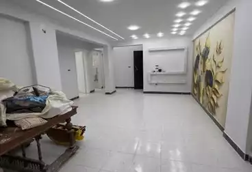 Apartments For sale - 2 rooms - floor 4