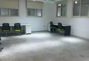 إداري للإيجار - 5 غرف - بالدور 2