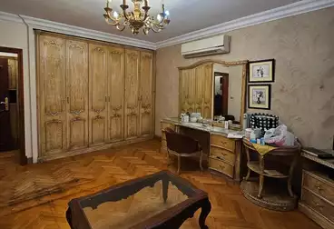 undefined undefined - 2 rooms - floor 8