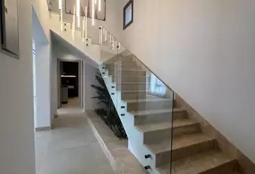 Apartments For rent - 3 rooms - floor 4