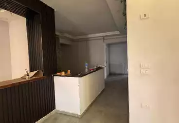 Apartments For sale - 3 rooms - floor 1