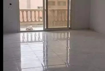 Apartments For rent - 3 rooms - floor 4