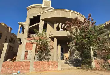 Villas For sale - 8 rooms
