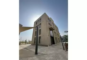 إداري للإيجار - 3 غرف - بالدور 0