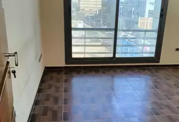 Administrative For rent - 5 rooms - floor 3